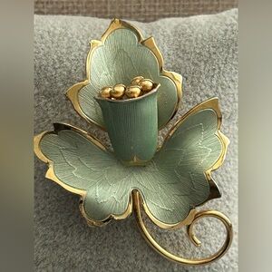 Vintage Gold Tone Enamel Flower Brooch – Mint Green Calla Lily